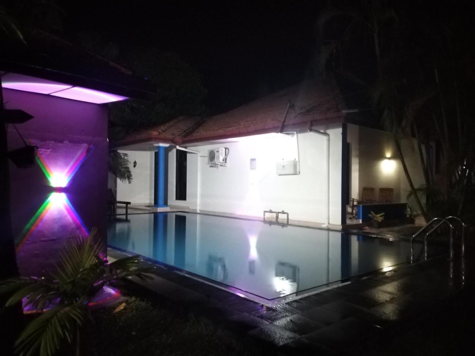 Blue Bell Hotel Negombo Eksteriør bilde